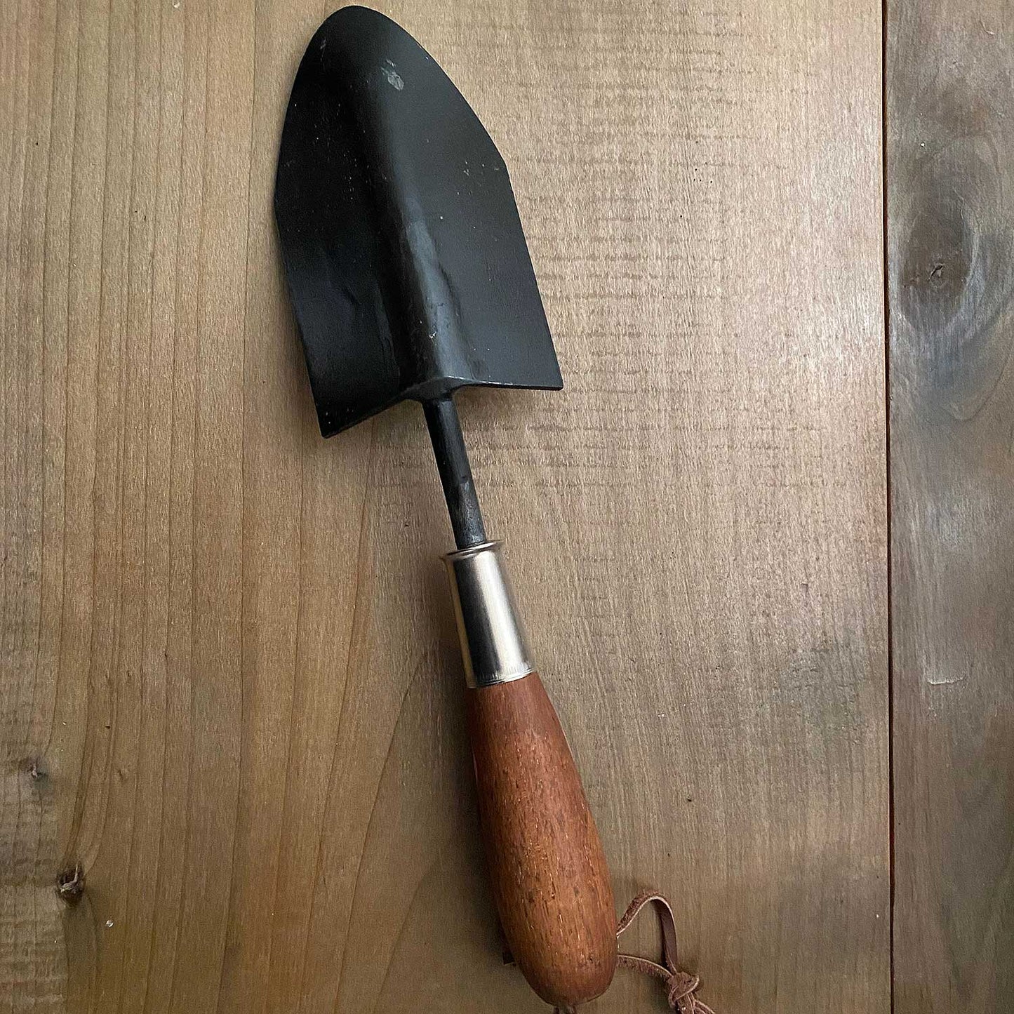 Bridgetown Hand Trowel