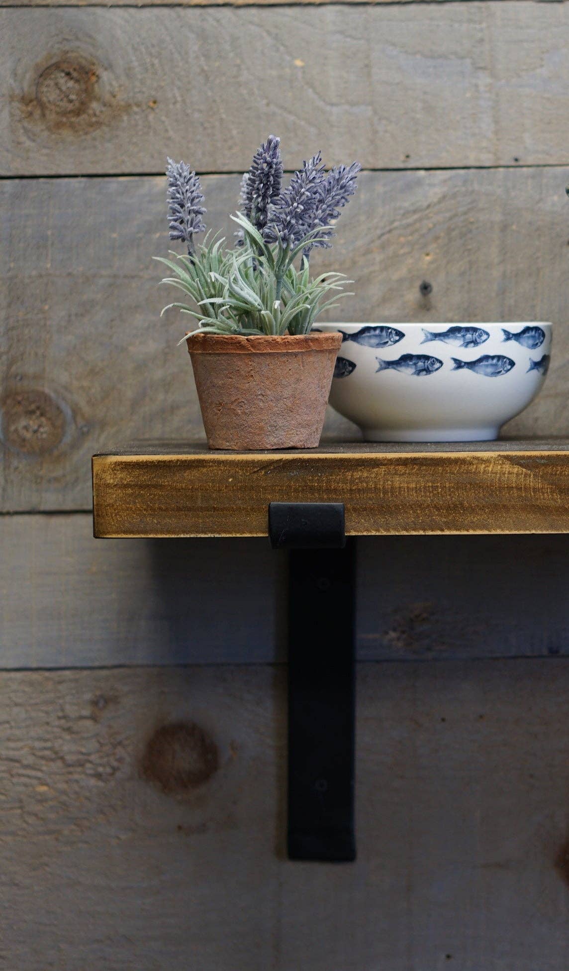 Small Flat Shelf Bracket - Cast Iron Approximately 7 Inches