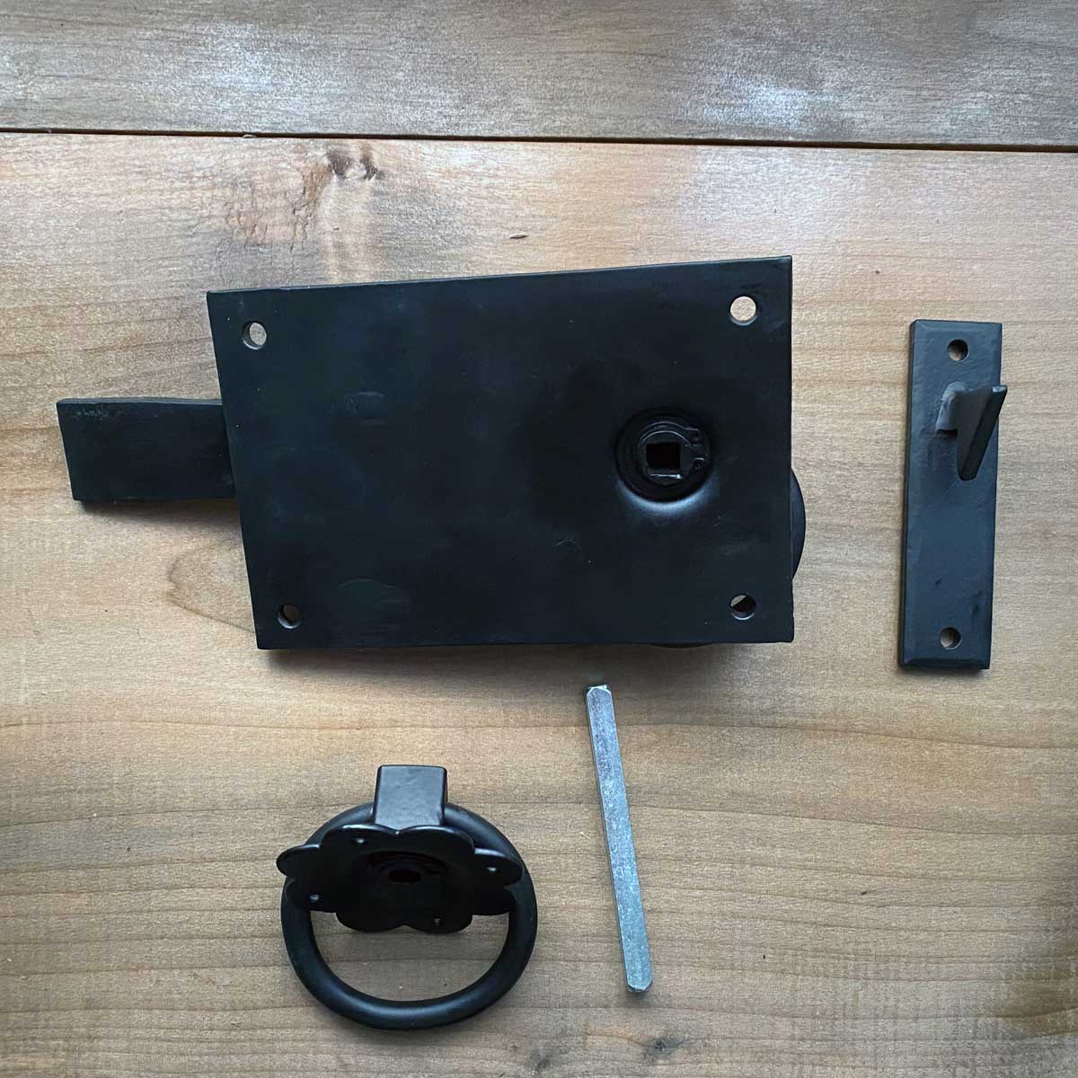 Rustic Style Turning Gate Latch Left Hand Black Finish