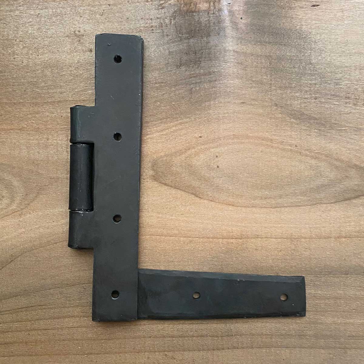 Forged L Hinge Right-Hand With Beeswax Finish 7 Inch
