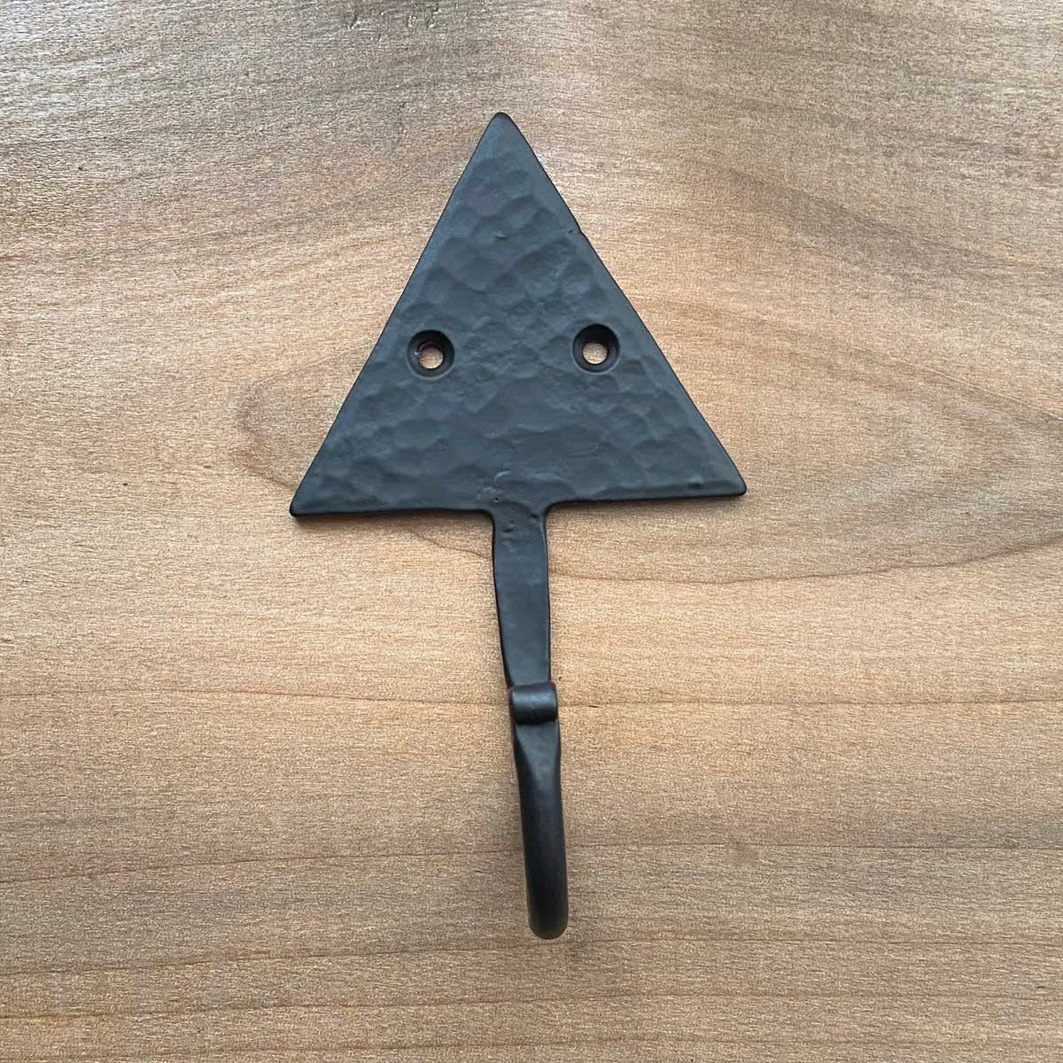 Hammered Triangle Wall Hook With Black Finish