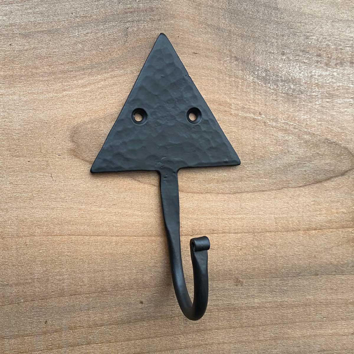 Hammered Triangle Wall Hook With Black Finish