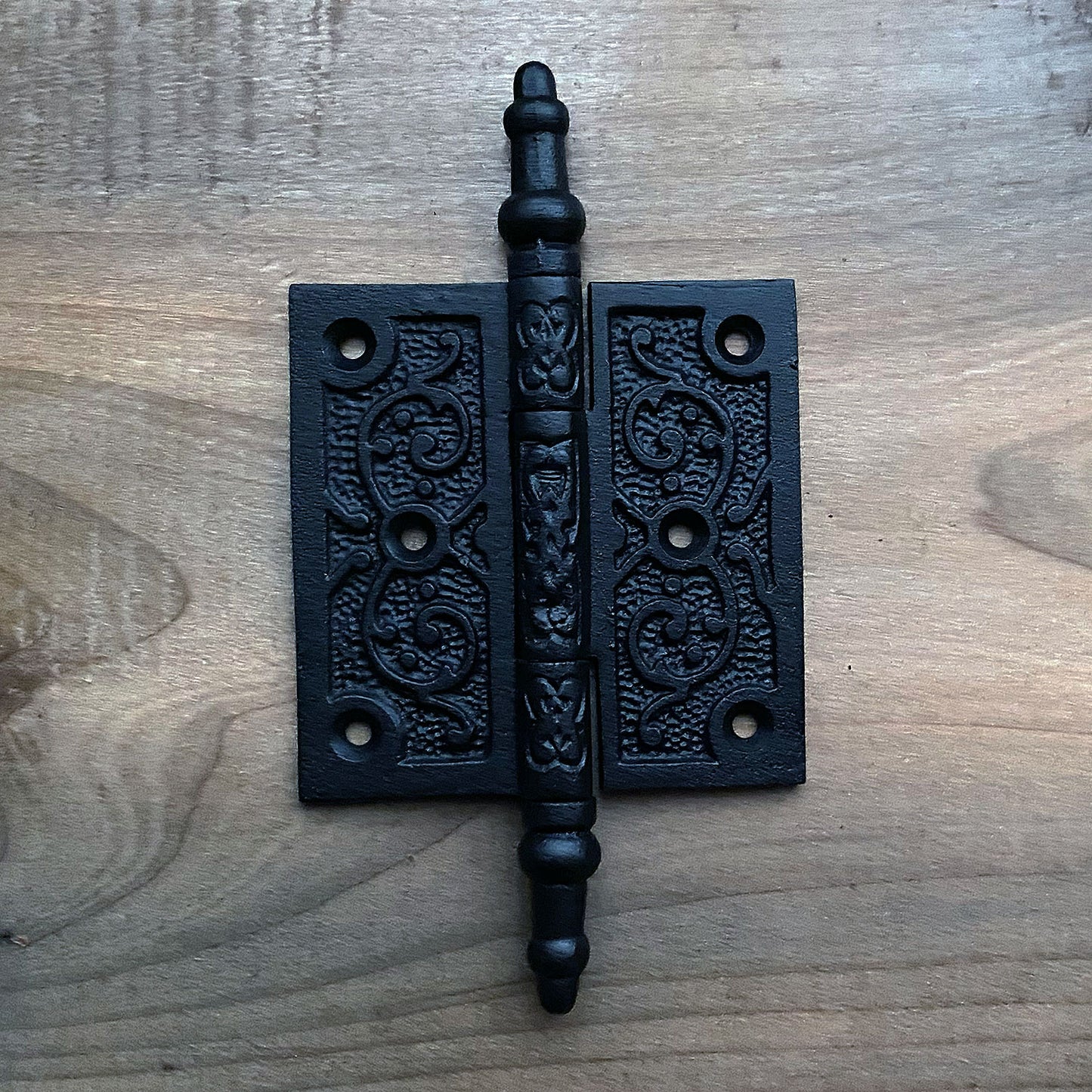 Engraved Hinge Black Finish 3.5 Inches