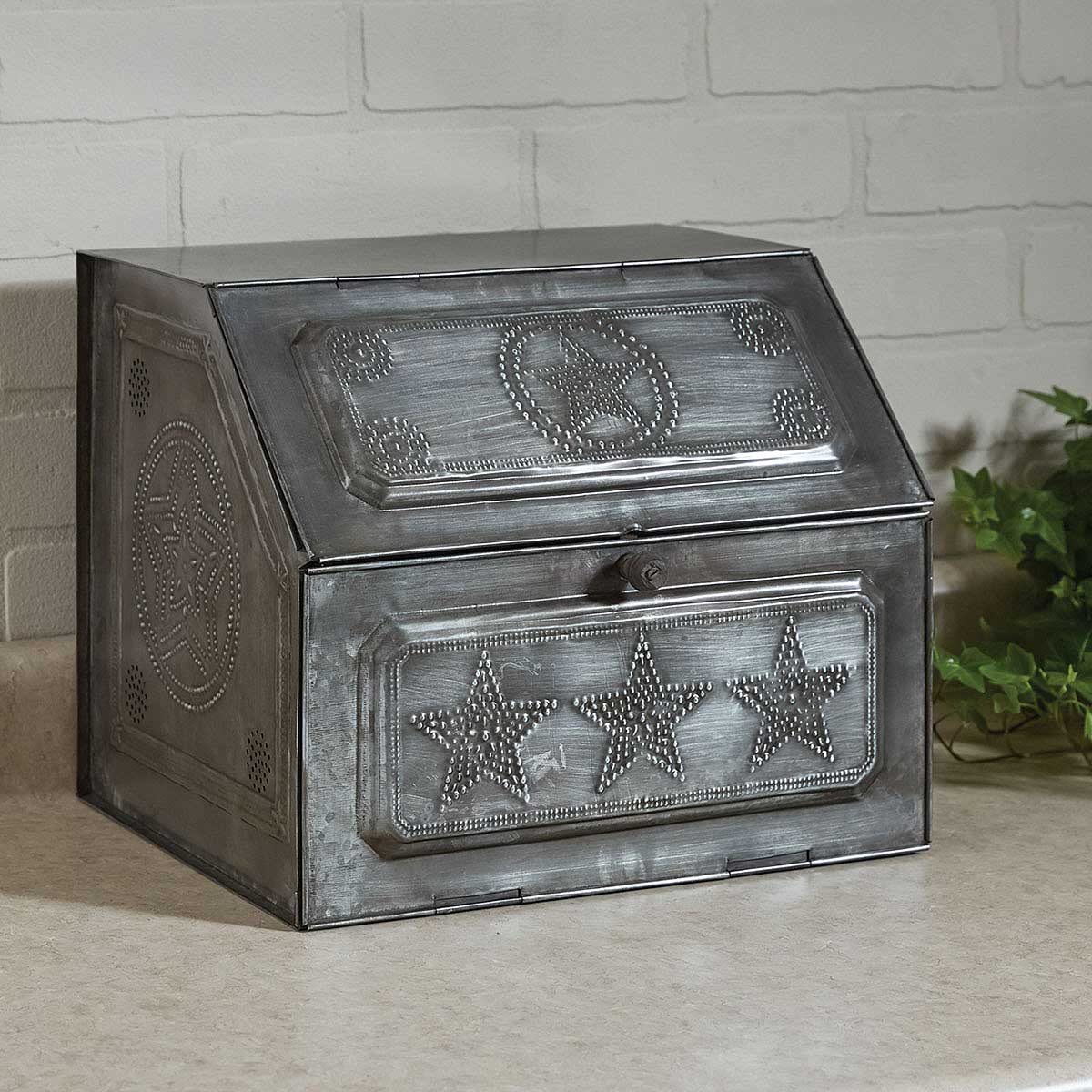 Park Designs Star Metal Rustic Galvanized Bread Box