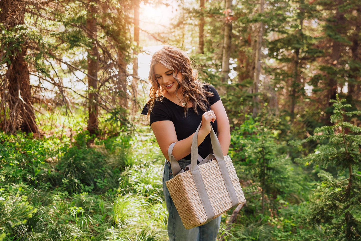 Parisian Picnic Basket - Seagrass With Classy Liner