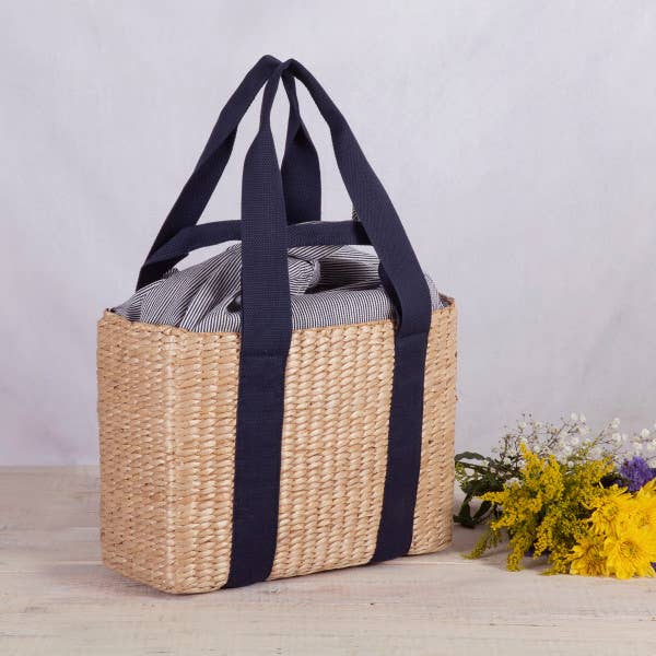 Parisian Picnic Basket - Seagrass With Classy Liner