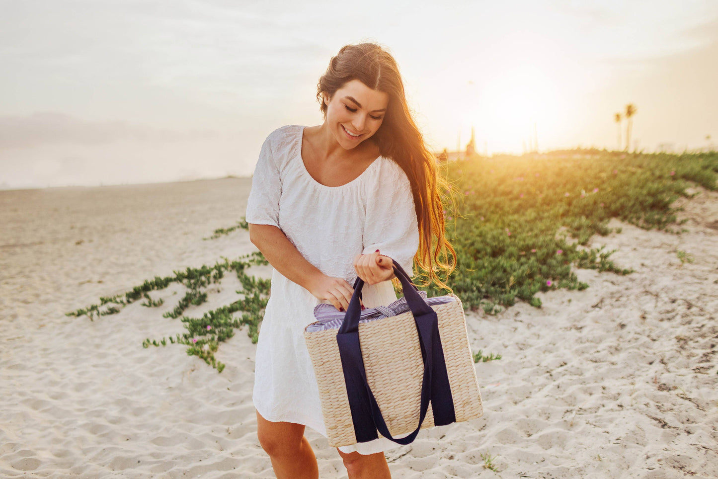 Parisian Picnic Basket - Seagrass With Classy Liner