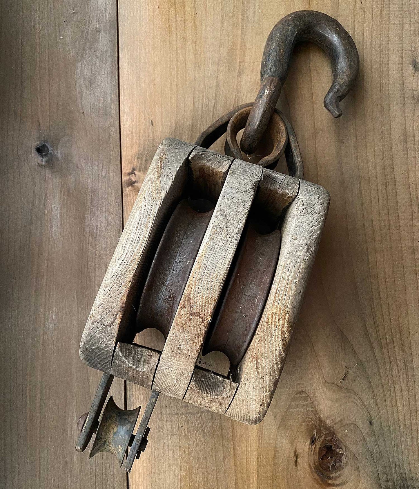 Antique Rustic Barn Pulley Double Medium Size Union Hardware