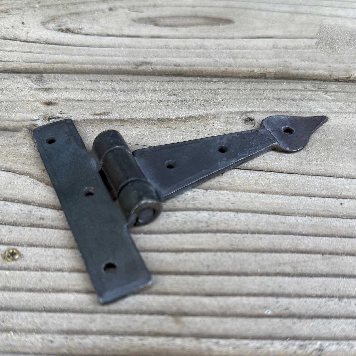 Small 4 Inch Hand Forged Hinge For Small Doors With Blacksmith Finish - Spade / Arrow Tip