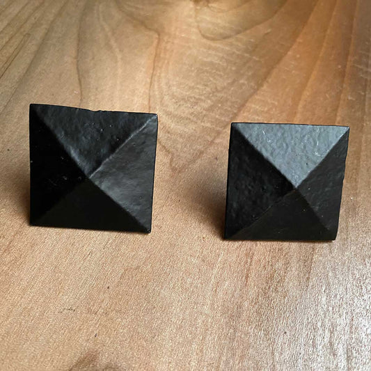 Clavo Nail 1-1/2 Inch Square Pyramid Rustic Single Nail