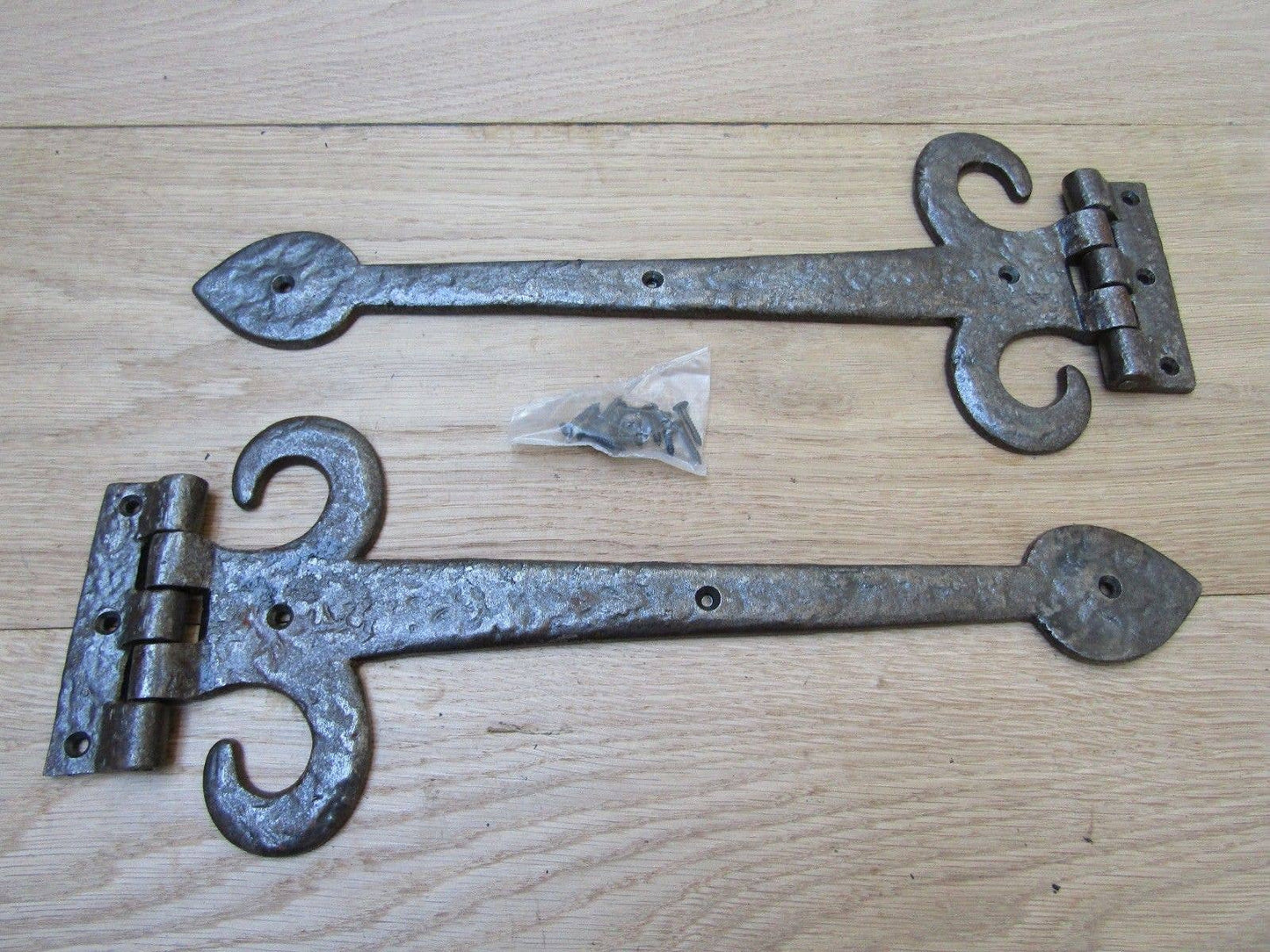 Pair of 14 Inch Spear / Arrow Head Hinges with Curls hinges Antique Iron